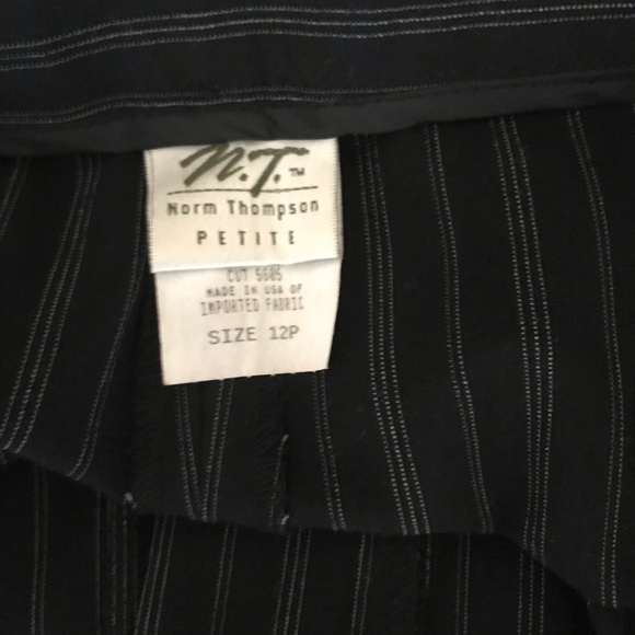 Norm Thompson Pinstriped Pants 12 Petite Beautiful - Picture 9 of 14